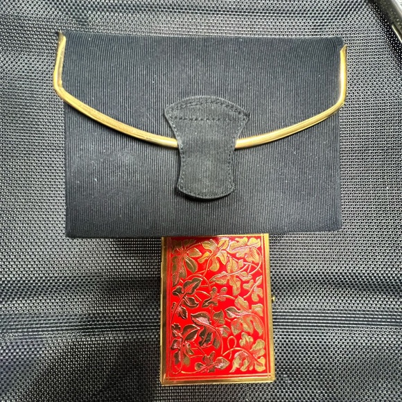 Vintage Black & Gold Case, Rex Fifth Avenue Red and Gold Makeup Compact - Picture 3 of 5